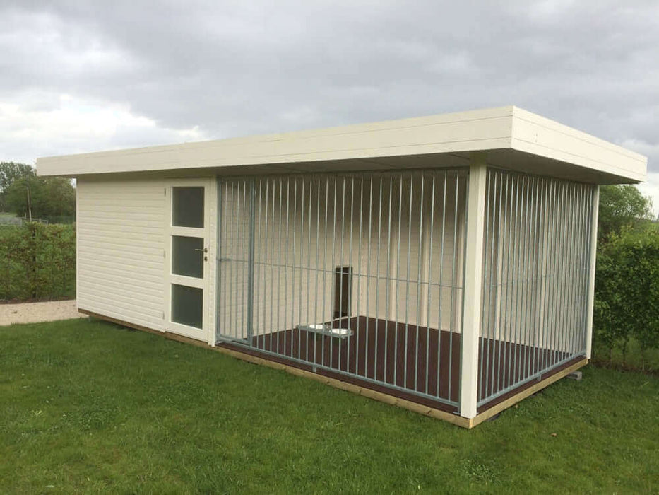 Petcomfort combinatie hondenhut - tuinhuis van 6,3m x 2,6m