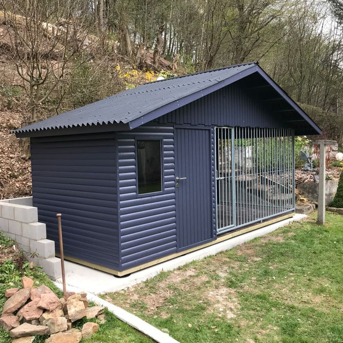 Combinatie hondenhut - tuinhuis van 5x2m met puntdak